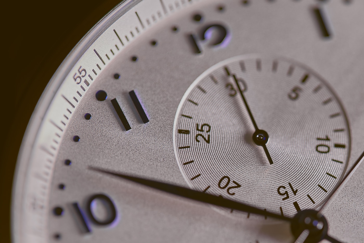 High-speed precision stopwatch measuring millisecond drop catching